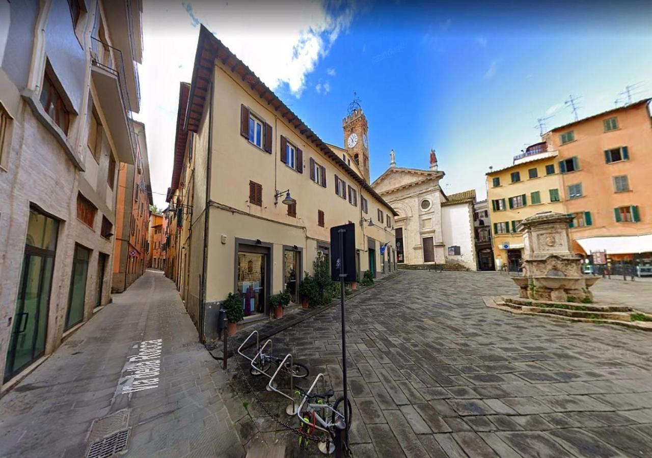 פוג'יבונסי Casa Via Della Rocca Luna מראה חיצוני תמונה