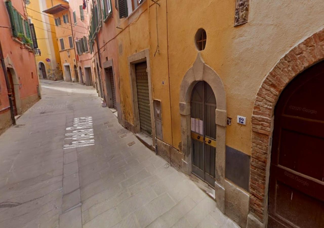 פוג'יבונסי Casa Via Della Rocca Luna מראה חיצוני תמונה